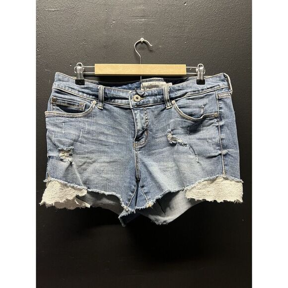Torrid Women's Cutoff Denim Jean Shorts Size 12 Blue White Lace Stretch Denim - Picture 1 of 4